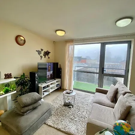Citi Centre Loft With Secure Parking * ليدز